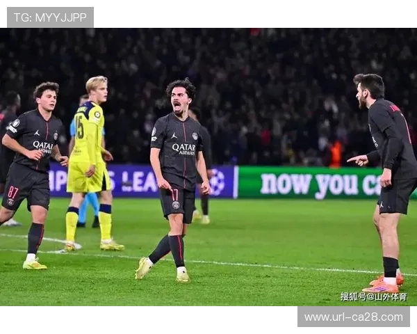 巴黎圣日耳曼客场3-2逆转摩纳哥，卫冕冠军展现韧性